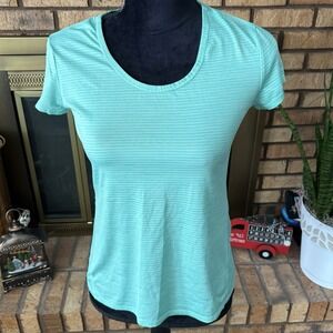Athleta Tee Shirt Women's Small Short Sleeve Shadow Stripe Chi Scoop Neck Top